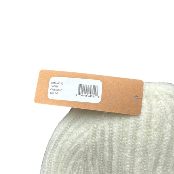 Steve Madden Ivory Sequin Beanie One Size Fits All NWT - Picture 4 of 6